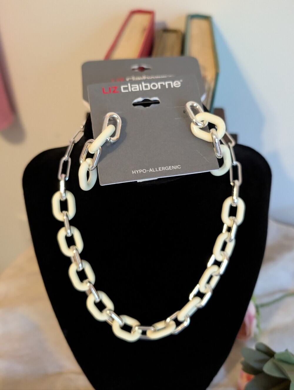 Liz Claiborne White Enamel Paperclip Chain Necklace & Bracelet Set Y2K Inspired